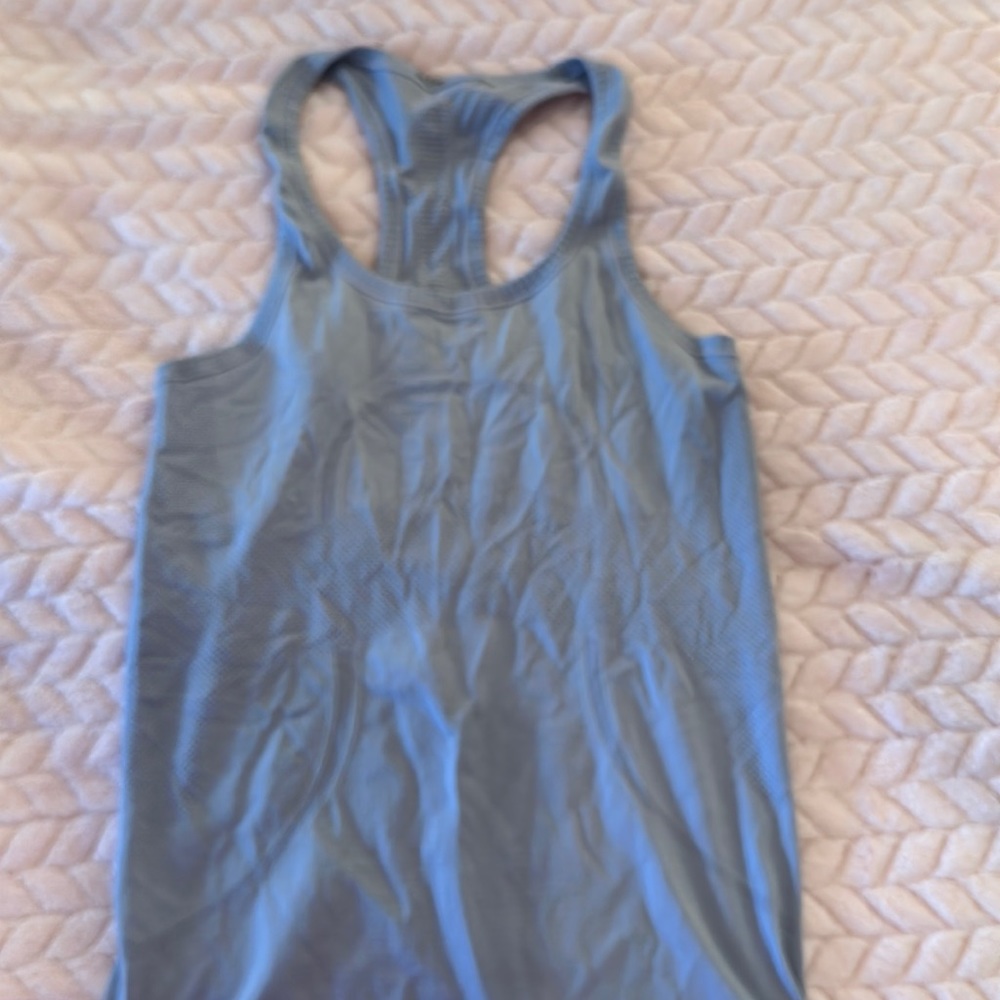 lulu lemon light blue tank top